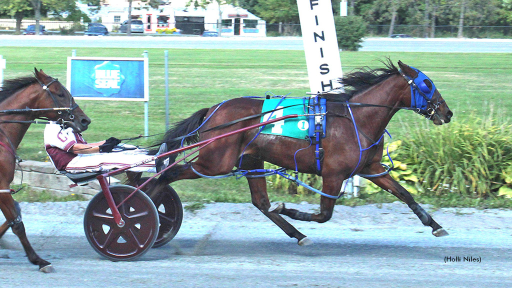 Massive Speed winning at Bangor Raceway