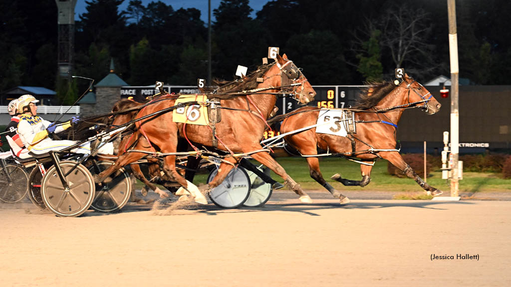 Slip The Hundy winning at Saratoga Raceway