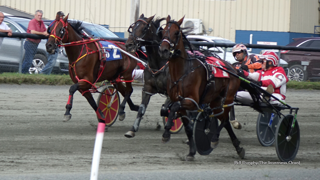 Sunshine Lou winning at Inverness Raceway