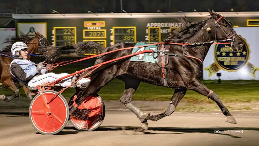 Great Unknown winning at Batavia Downs