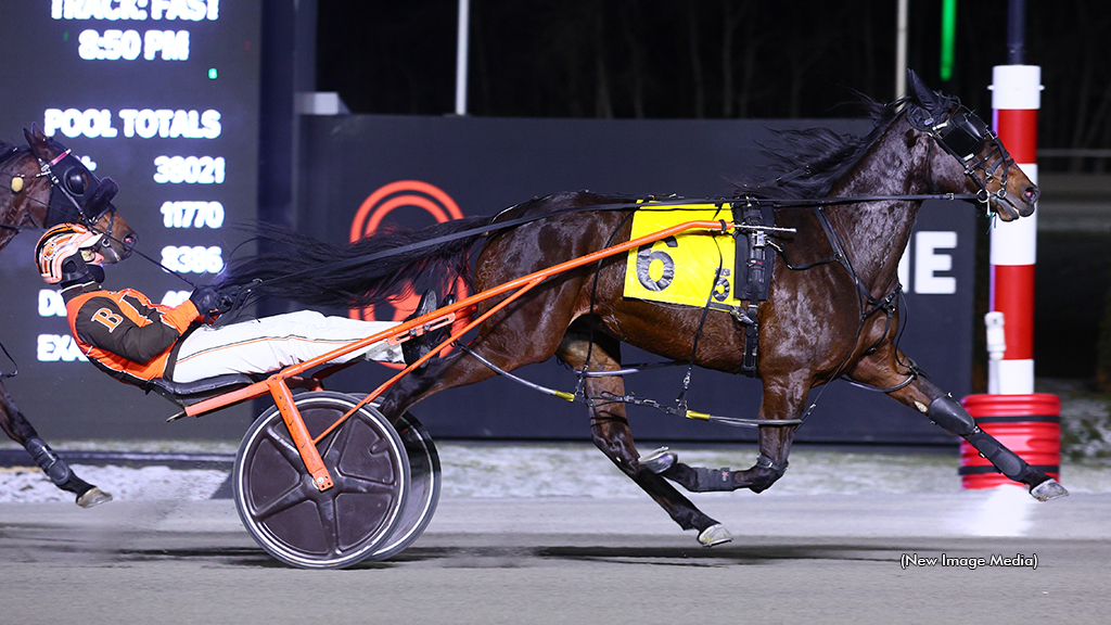 Oh A Legend winning at Woodbine Mohawk Park