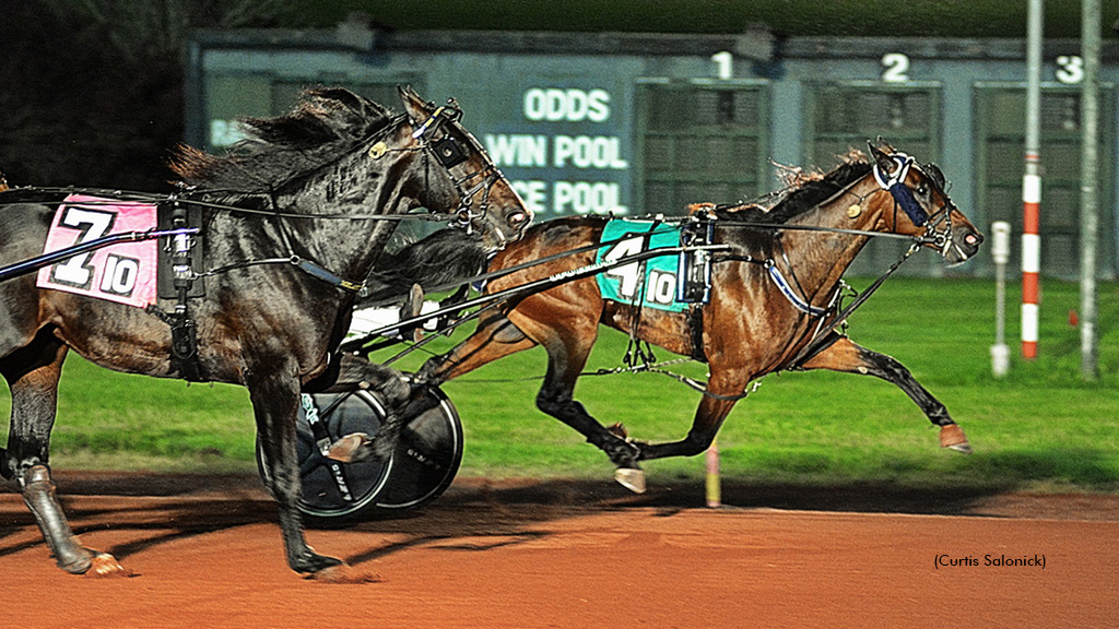 Lefties Righties winning at Pocono Downs
