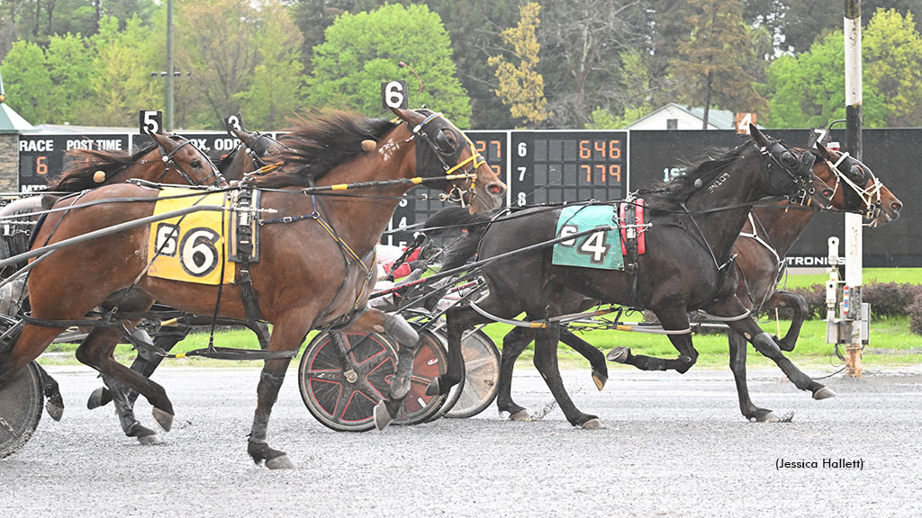 SS Superstar winning at Saratoga Casino Hotel