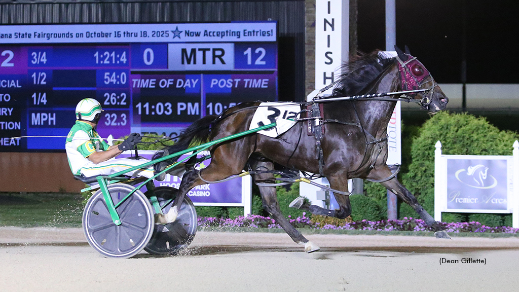 Chandler Bing winning at Hoosier Park
