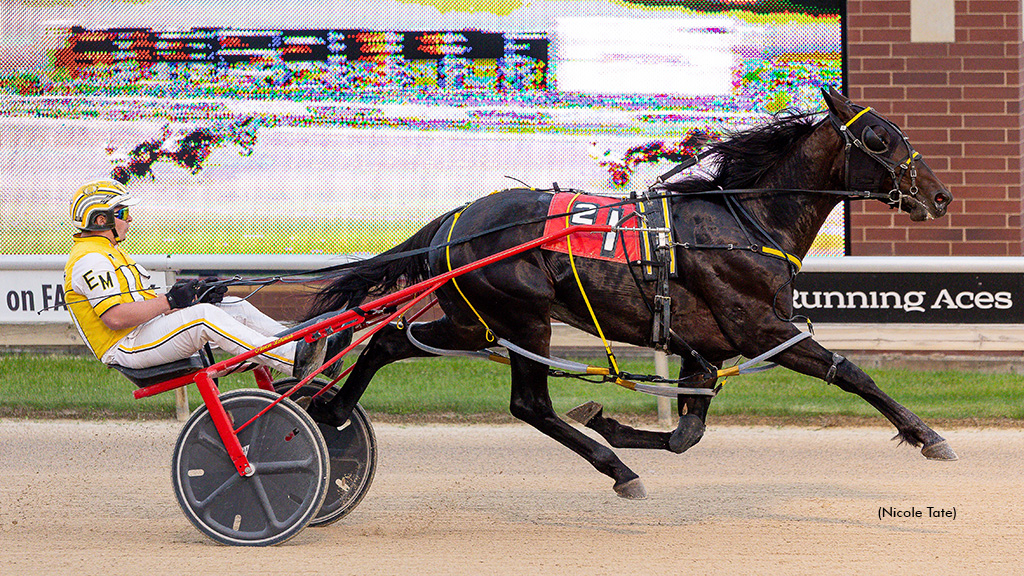Fire Inside winning at Running Aces