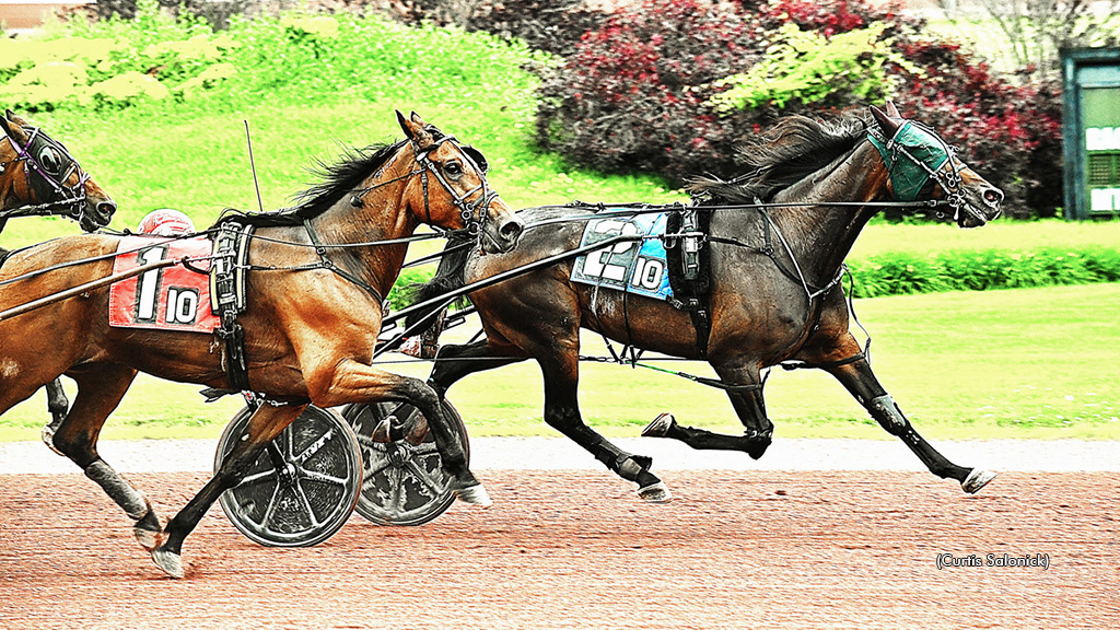Jas Bluestone winning at Pocono Downs
