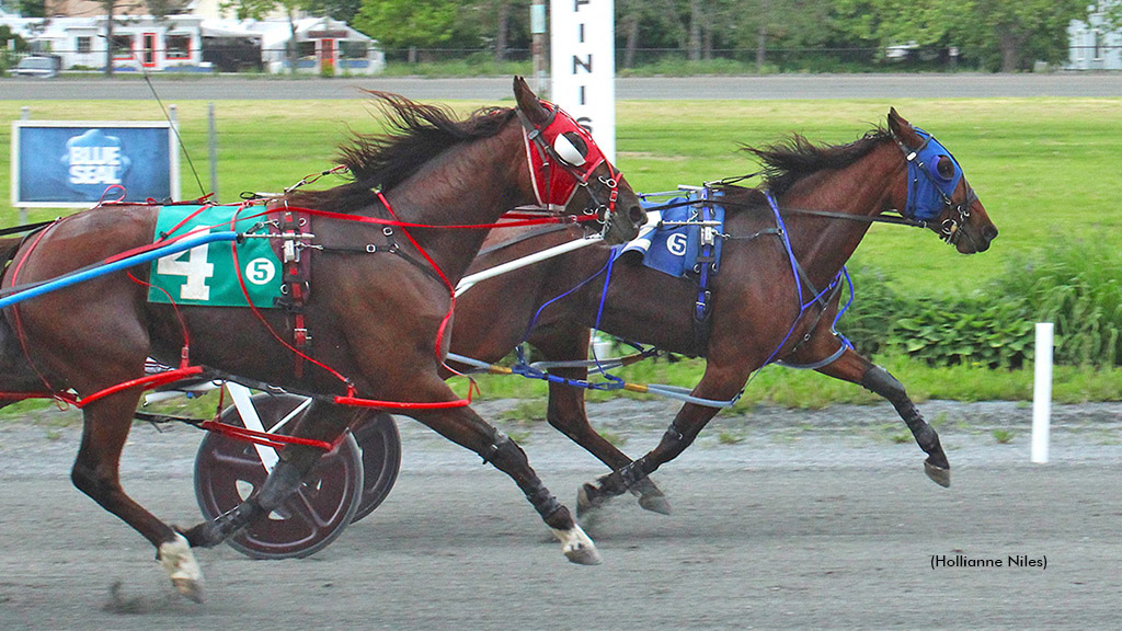 Massive Speed winning at Bangor Raceway