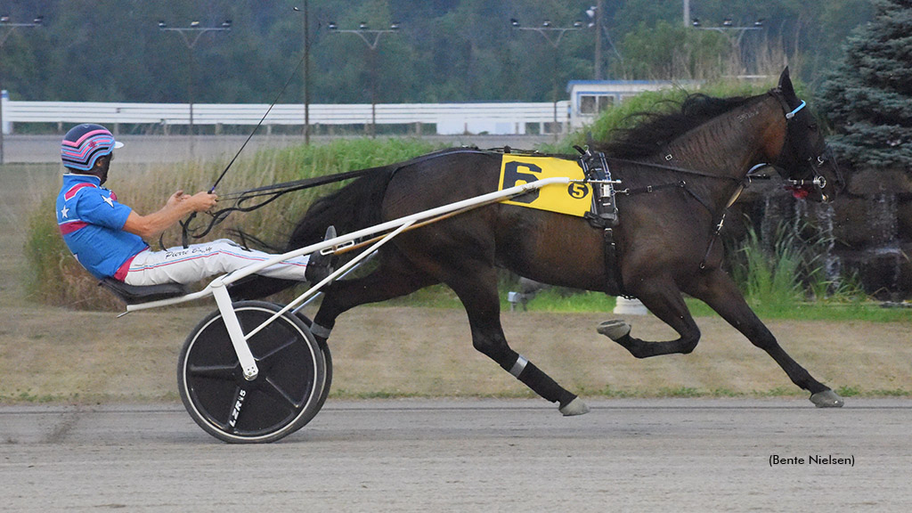 Emma Town Bud winning at Rideau Carleton Raceway