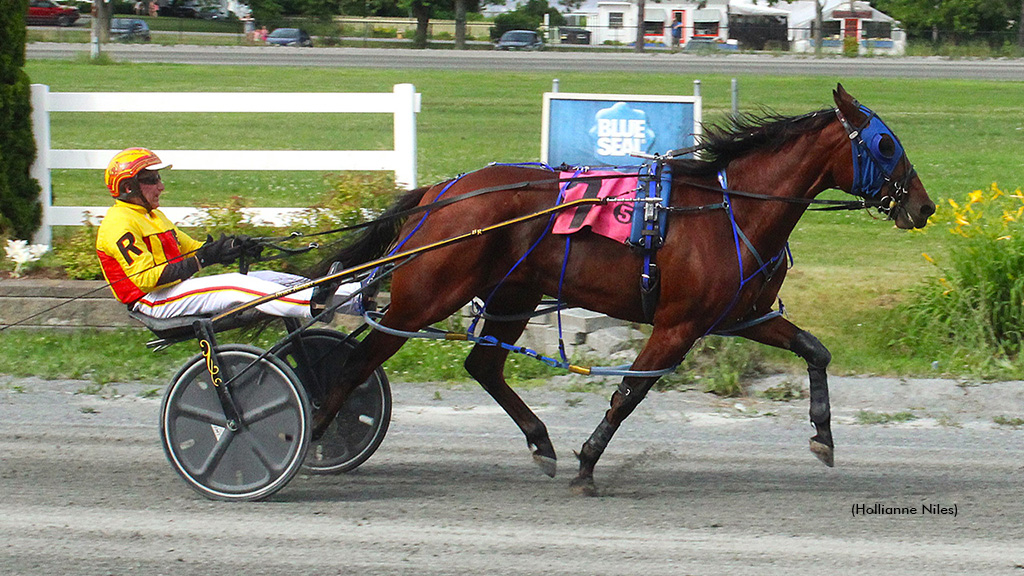 Massive Speed winning at Bangor Raceway