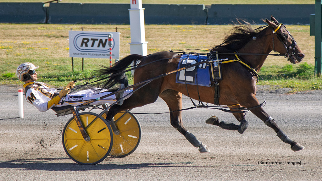 Valentine Express winning at Buffalo Raceway