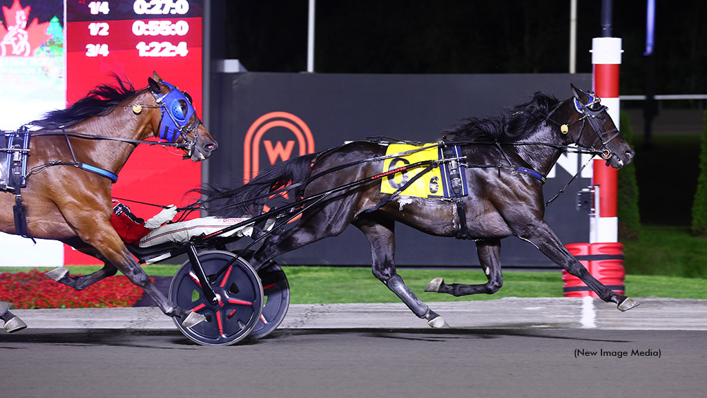 Aetos Kronos S winning at Woodbine Mohawk Park