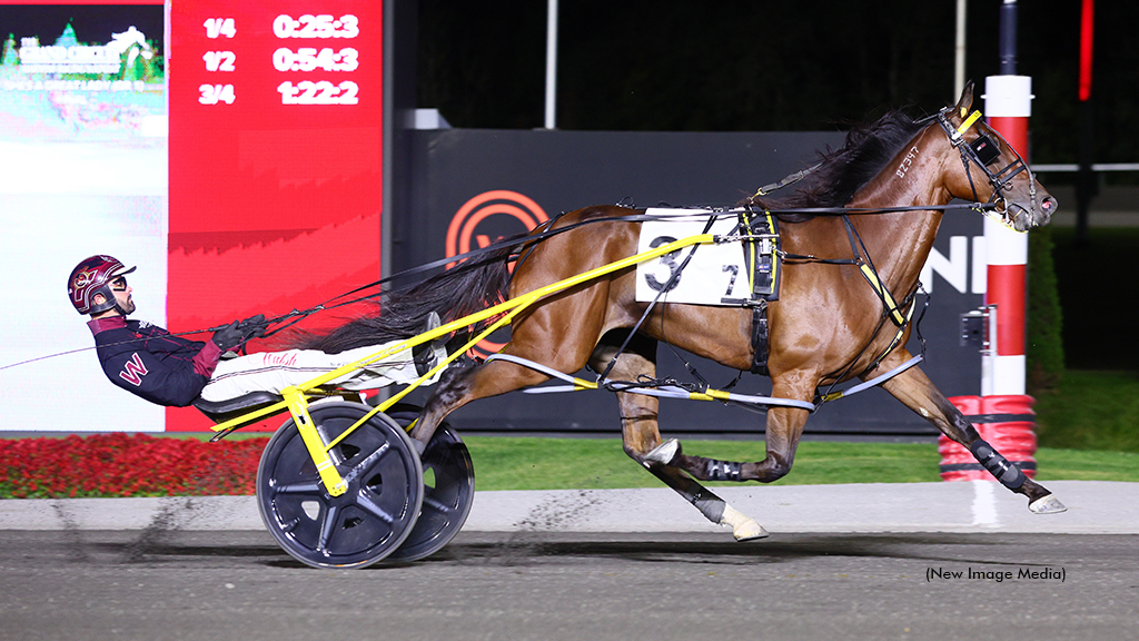 Loua Dipa winning at Woodbine Mohawk Park