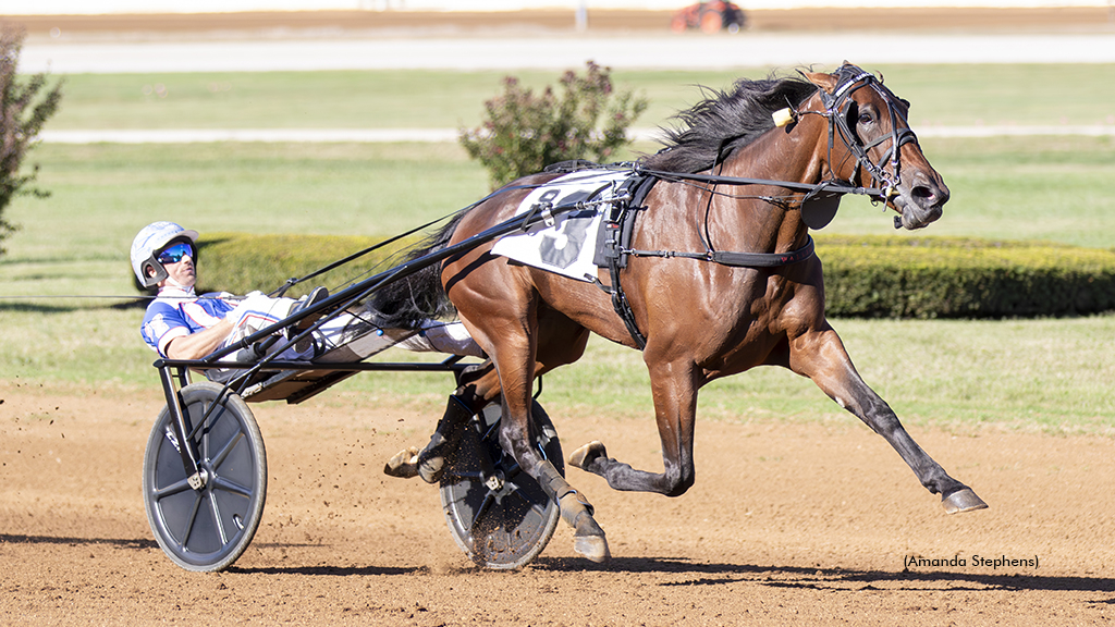 Delaney Hanover winning at The Red Mile