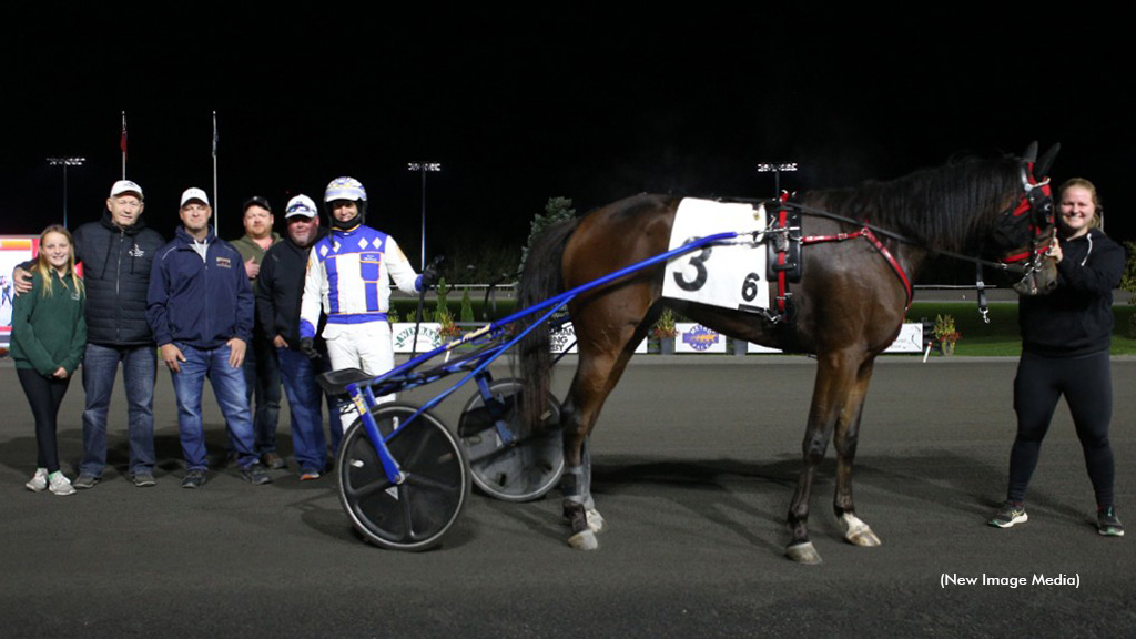 One Belle and MacDonald in the winner's circle