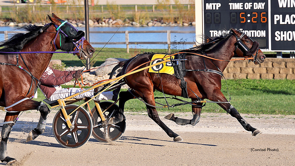 Sinatra Hanover winning at Dayton Raceway