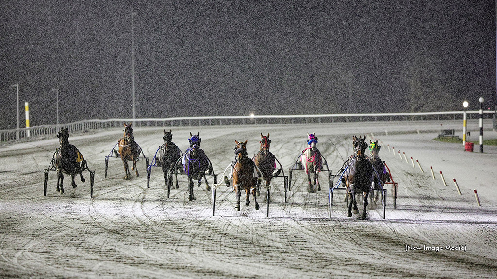 Harness racing in the winter at Woodbine Mohawk Park