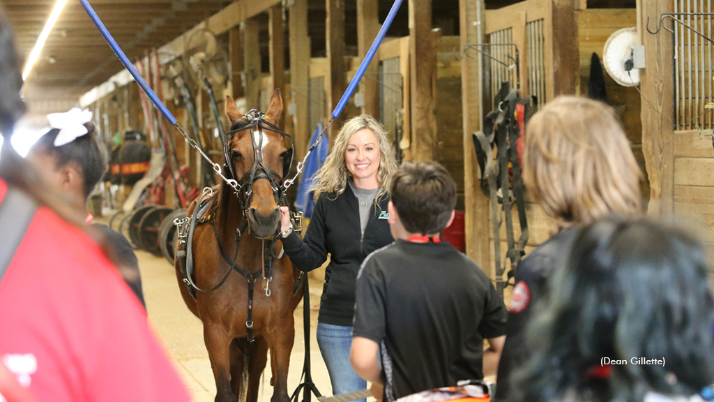 Fourth graders take a field trip to Hoosier Park