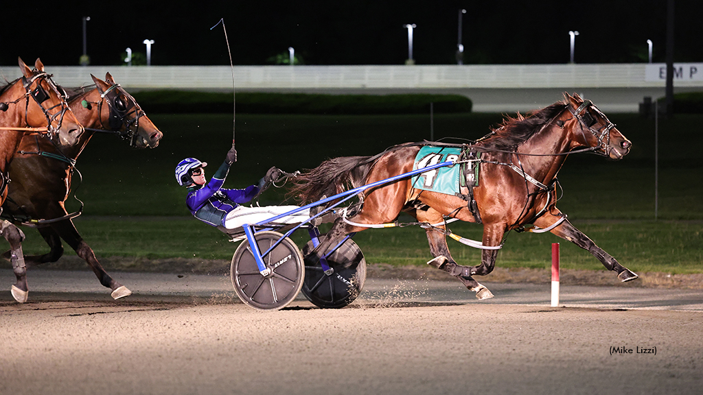 Captain Albano winning at Yonkers Raceway