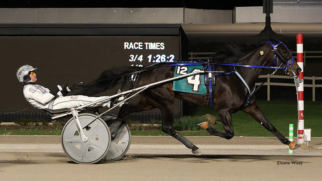 Lynn Range winning at Northfield Park