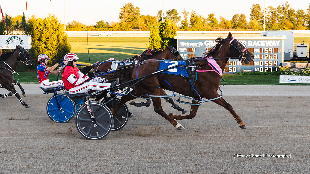 A Sailors Delight winning at Grand River Raceway