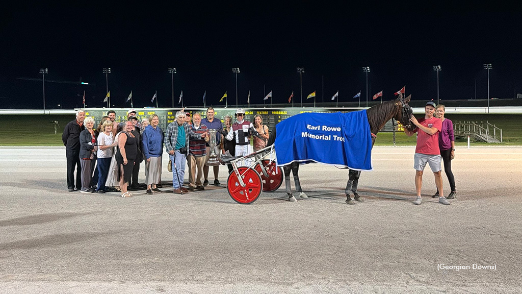 Logan Park in the winner's circle