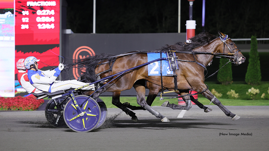 Nuance winning at Woodbine Mohawk Park