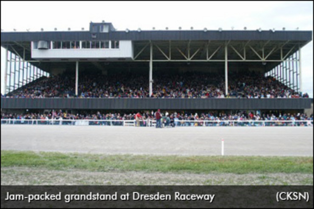 Dresden-Raceway-Grandstand-370px.jpg
