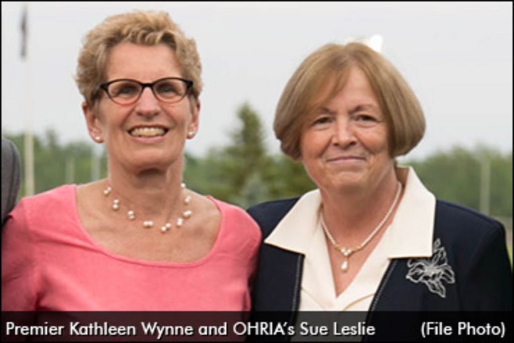 kathleen-wynne-sue-leslie.jpg