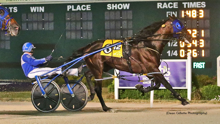 Soaring Now winning at Hoosier Park