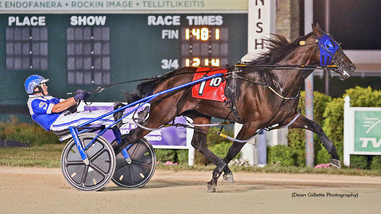 Soaring Now winning at Hoosier Park