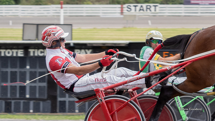 Dave Palone driving Machingmezilly at The Meadows