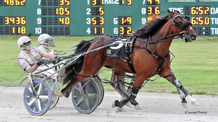 Charlie May winning at Scioto Downs