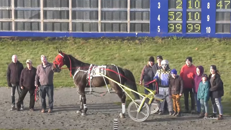 Dont Ask Logan in the winner's circle at Truro Raceway