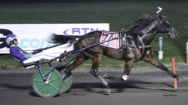 Volume Eight winning at The Meadowlands