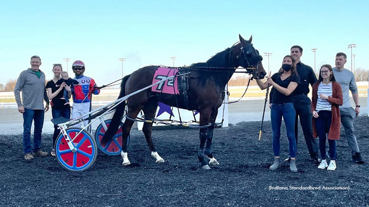 Crooked Smile in the winner's circle