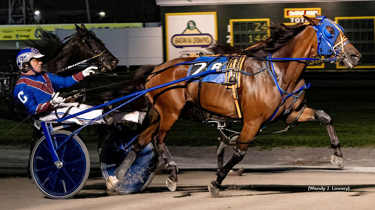 Keeper Of Secrets winning at Batavia Downs