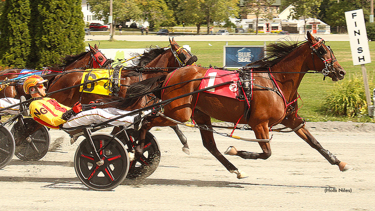 Chasing Dudes winning at Bangor Raceway