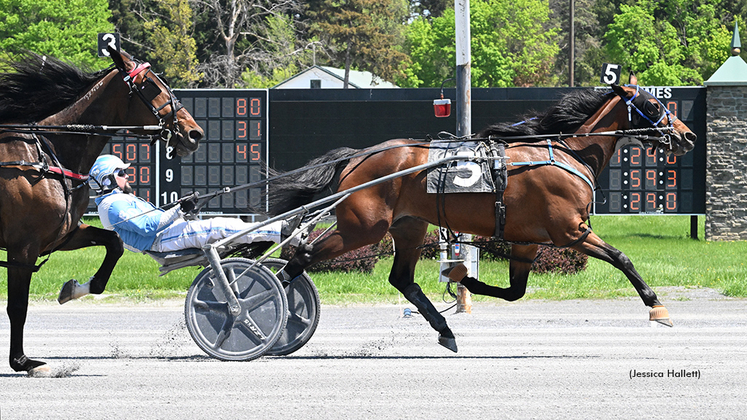 Cantab My Party winning at Saratoga Casino Hotel