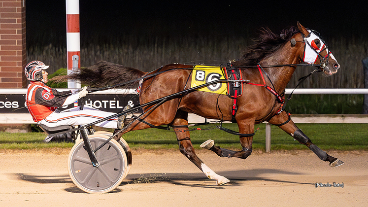 War Machine winning at Running Aces