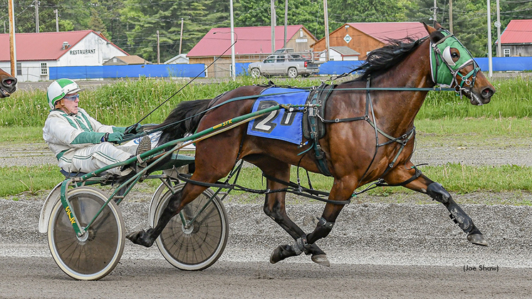 Azariya and Bob Nadeau winning at First Tracks Cumberland