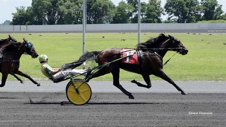 Fashion Green winning at Harrah's Philadelphia