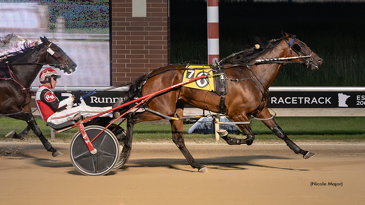 Speaking Volumes winning at Running Aces