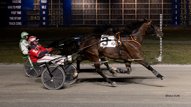 Bettor On Than Off winning at Truro Raceway