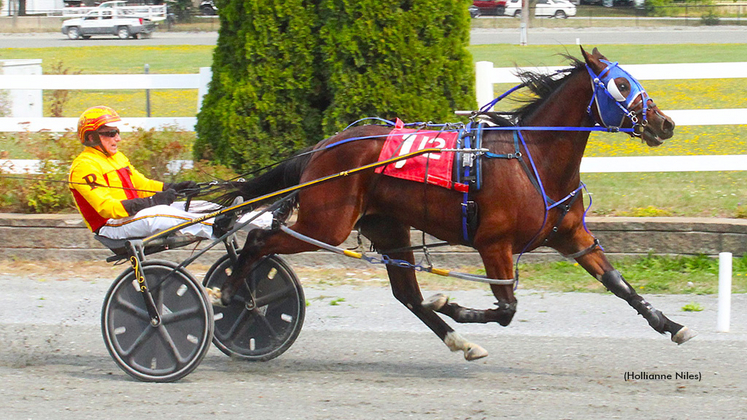 Snowonthepines winning at Bangor Raceway
