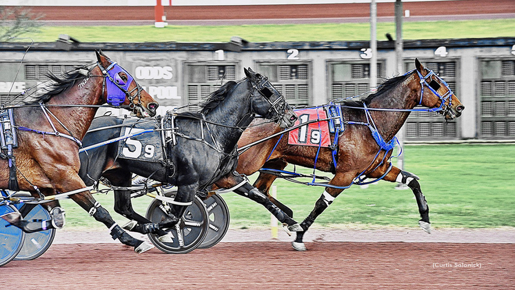 LyonsMusic-111725-CurtisSalonick-1024px