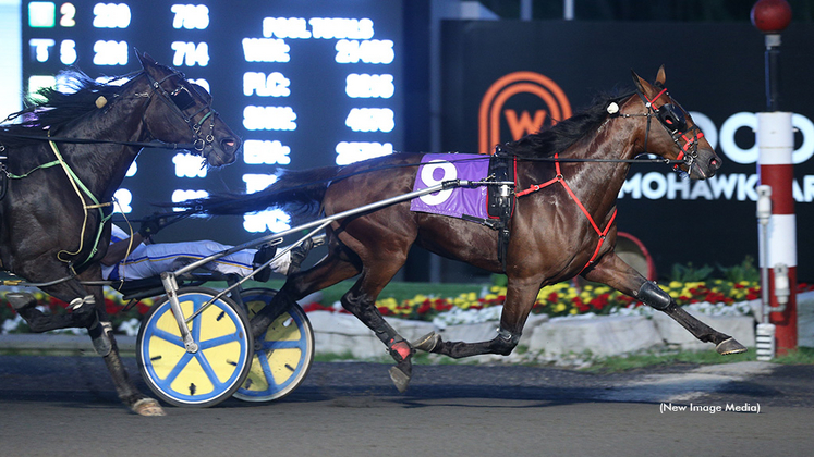 Dancer Hall winning at Woodbine Mohawk Park