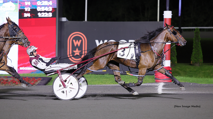 A Clean Deal winning at Woodbine Mohawk Park