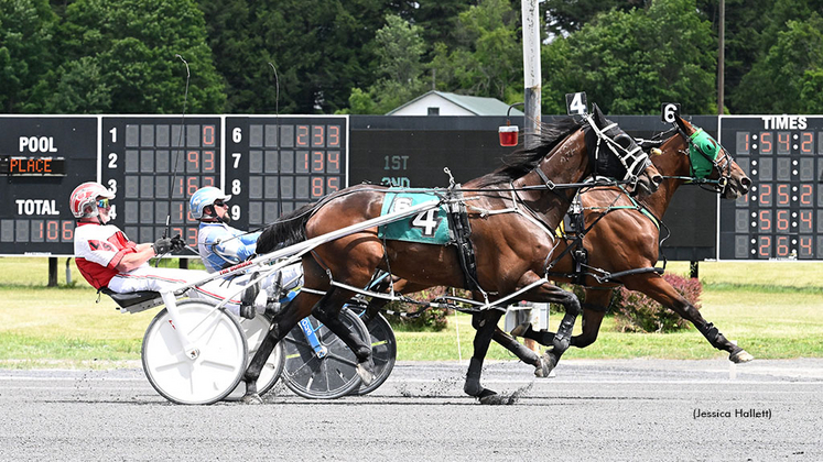Prairie Rocknroll winning at Saratoga Raceway