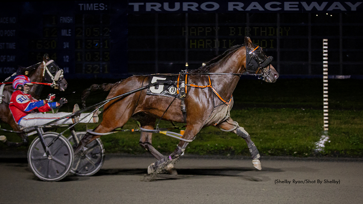 Bettor On Than Off winning at Truro Raceway