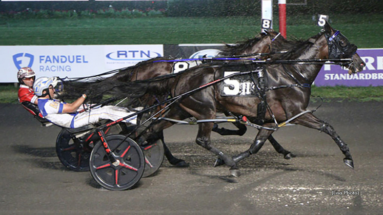 Miki And Minnie winning at The Meadowlands